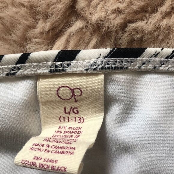 OP black and white striped bikini top bottom - Picture 5 of 6